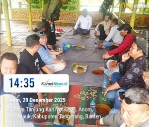 Wartawan dan LSM Makan Bersama di Saung Hejo Tanjung Anom, Pererat Kebersamaan dalam Nuansa Kekeluargaan
