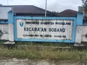Krisis Pelayanan Publik di Sobang: Sekolah Rusak, Jalan Terisolir, Kantor Desa Tutup — Fungsi Pengawasan Camat Disorot