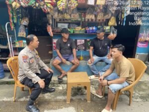 Bhabinkamtibmas Polsek Cikupa Sambangi Tokoh Masyarakat Bunder, Perkuat Sinergi Kamtibmas