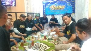 Bukber Penuh Keakraban, Media Nasionalnews.id Gelar Buka Puasa Bersama di Kantor Redaksi