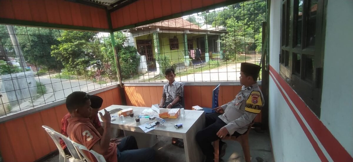 Aipda Budiansyah Gelar Warbin, Serap Aspirasi dan Perkuat Kamtibmas Warga Pasir Jaya