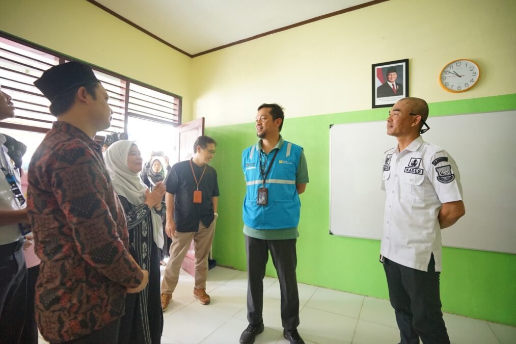 Lebih Dari 150 Siswa MI Al-Husna Desa Lontar, Kini Belajar Tenang Tanpa Khawatir Gangguan Banjir