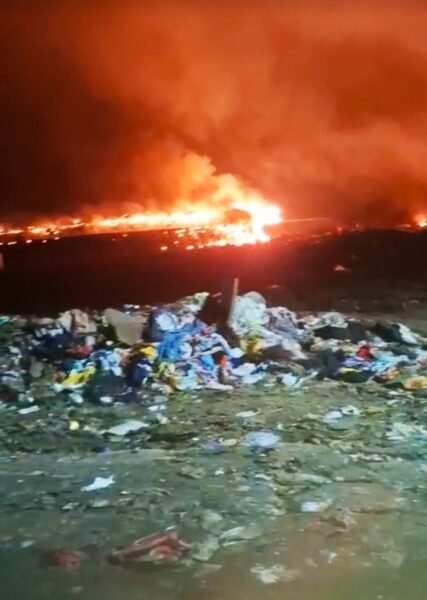 Kronologi Kebakaran TPA Jatiwaringin: Pemkab Tangerang Kerahkan 14 Unit Damkar, Status Tanggap Darurat Ditetapkan