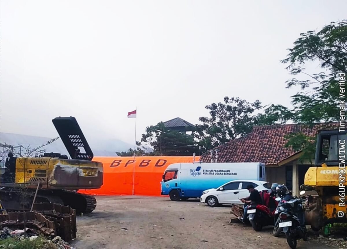 Alhamdulillah, Titik Api Kebakaran TPA Jatiwaringin Berhasil Dipadamkan, Fokus Beralih ke Pendinginan dan Pemulihan