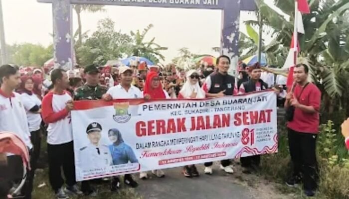 Semangat Kemerdekaan, Warga Buaran Jati Ikuti Gerak Jalan Sehat