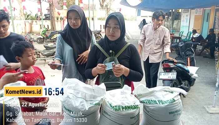 PEMDES Mauk Barat Salurkan Bantuan Beras 30 Kilogram kepada 1.501 Penerima Manfaat