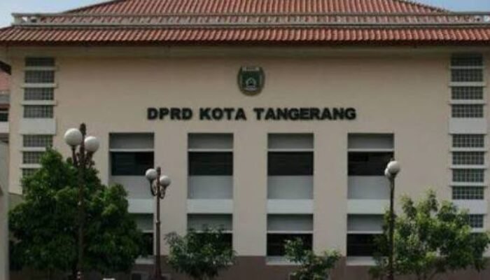 Pengadaan Interactive Flat Panel DPRD Kota Tangerang Rp1,14 Miliar Disorot, Rincian Belanja Empat Layar Dipertanyakan