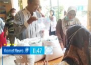 PEMDES Karet Salurkan Bantuan Beras 3 Karung kepada 2.350 KPM, Sekaligus Bagikan Masker